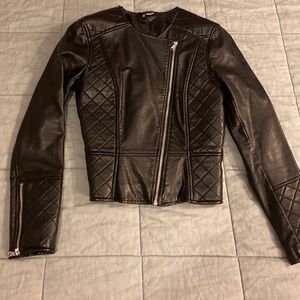 H&M poly Moto Jacket size 6 | Fits Is Size 4